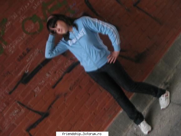 hmm... :hi:  :hi: [*]just me[*]